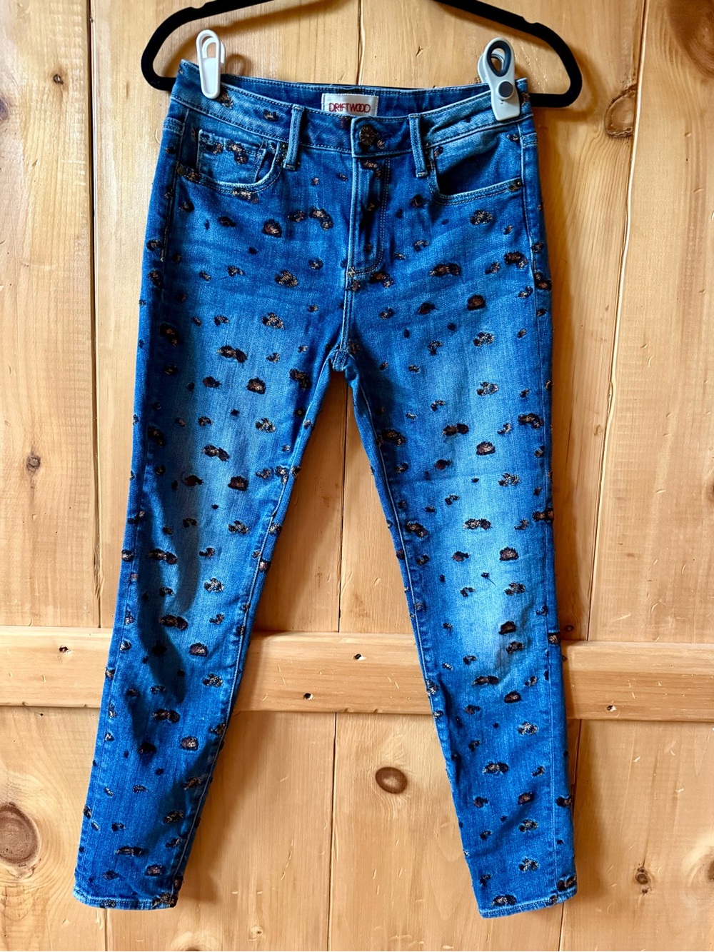 Woman’s Driftwood embroidered jeans size 26